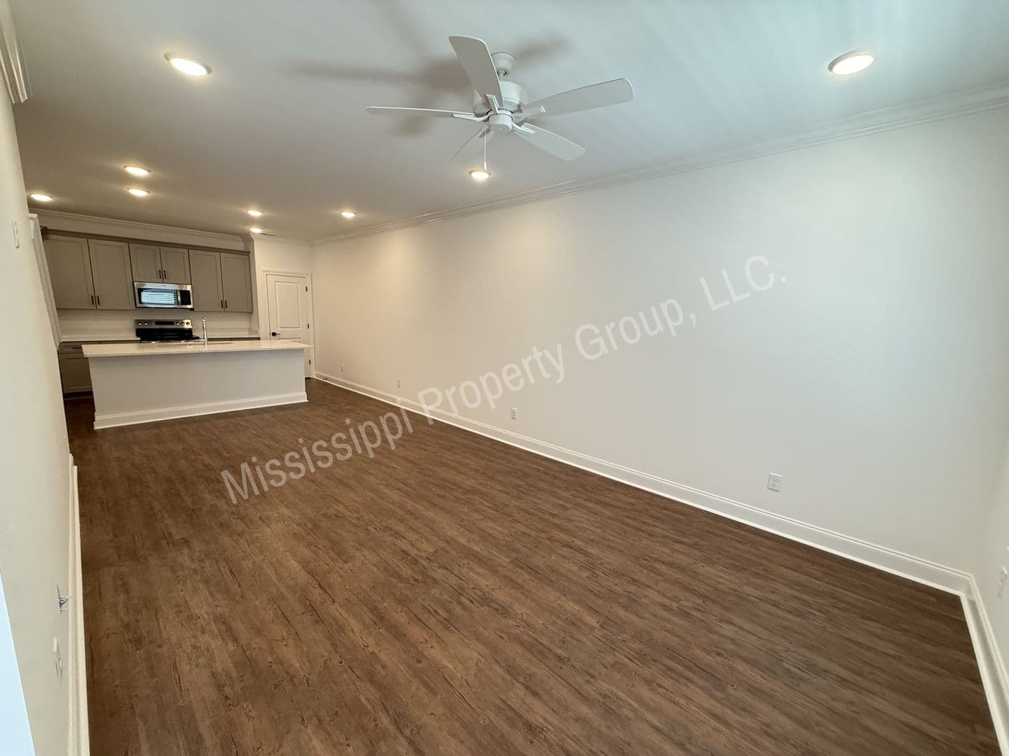 Oxford Townhome: 720 Southview Drive