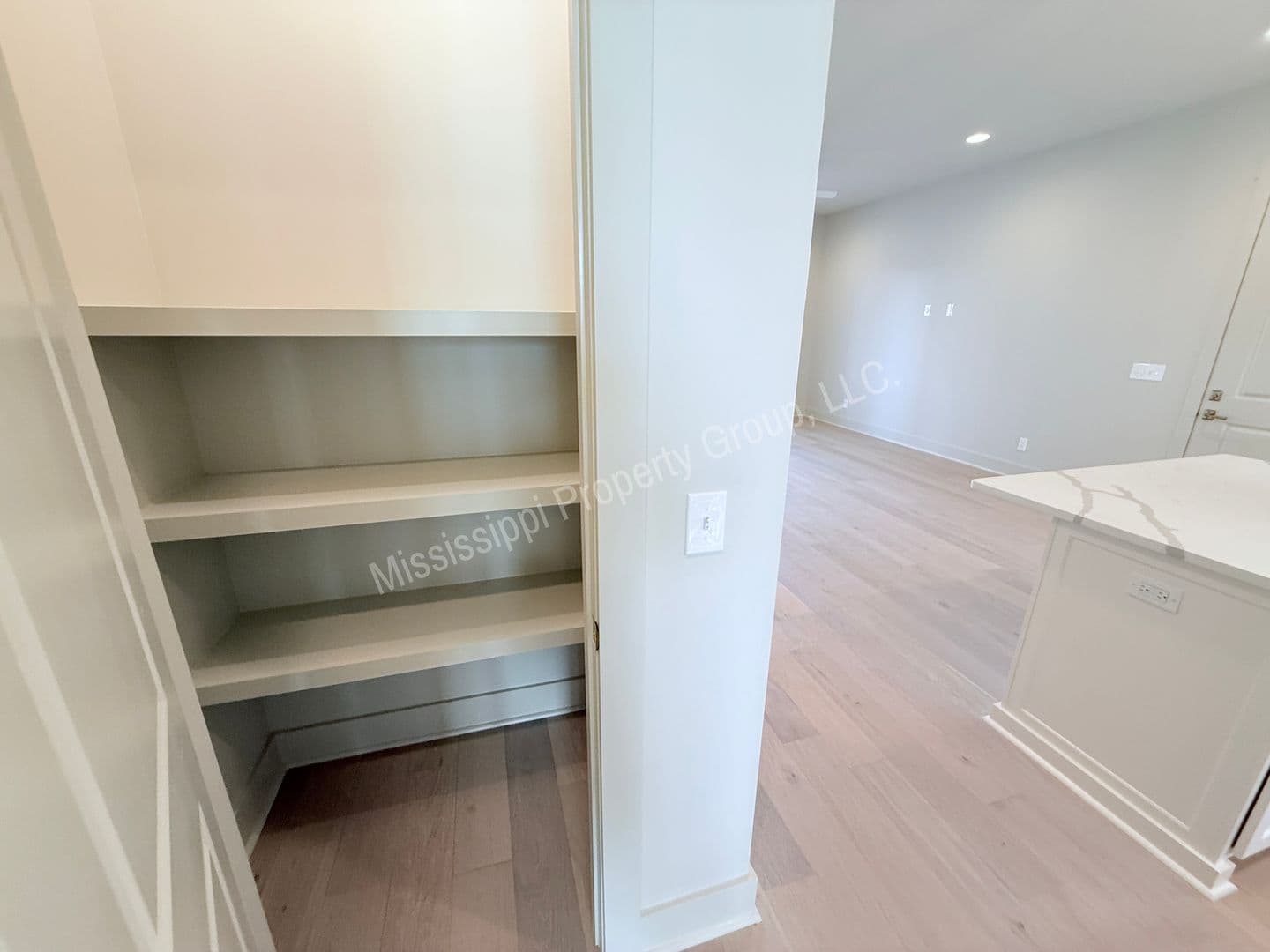 Oxford Townhome: 3405 Southern Way