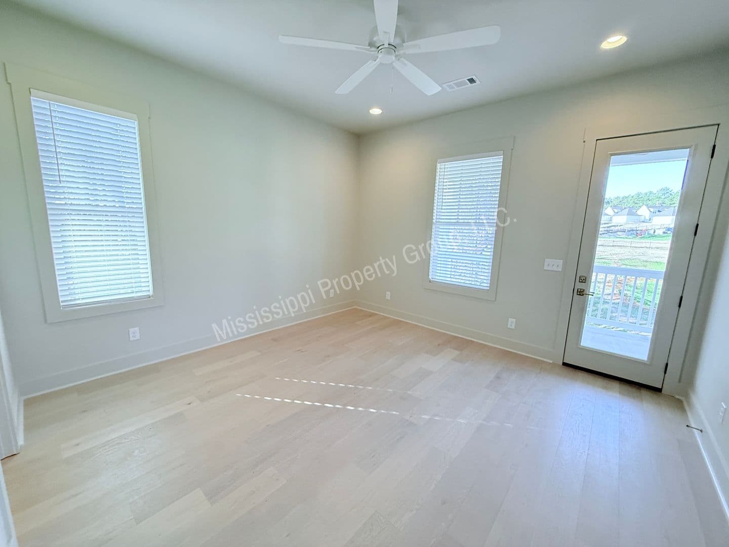 Oxford Townhome: 3405 Southern Way
