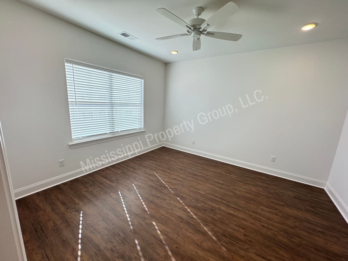 Oxford House: 314 Magnolia Court