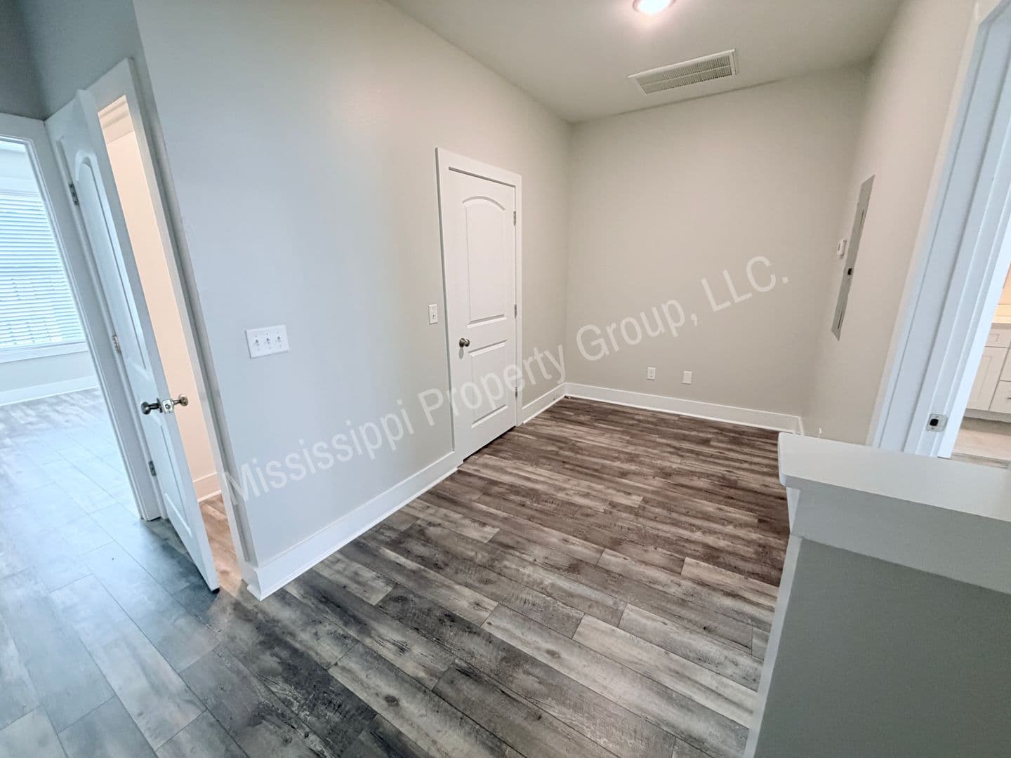 Oxford Townhome: 337 Stillwater Lane