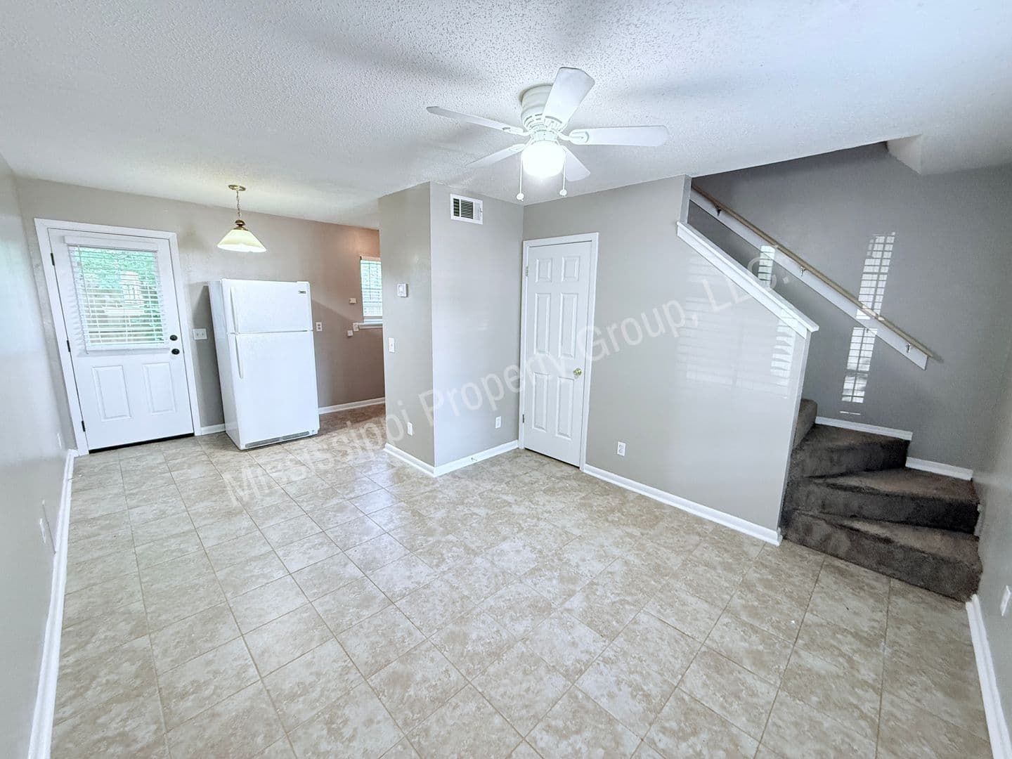 Oxford Apartment: 1 Woodward Place