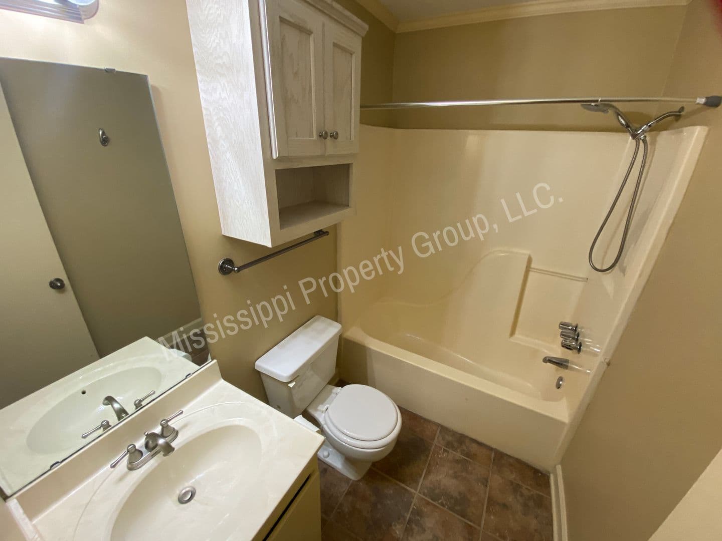 Oxford Townhome: 215 Edinburgh Place