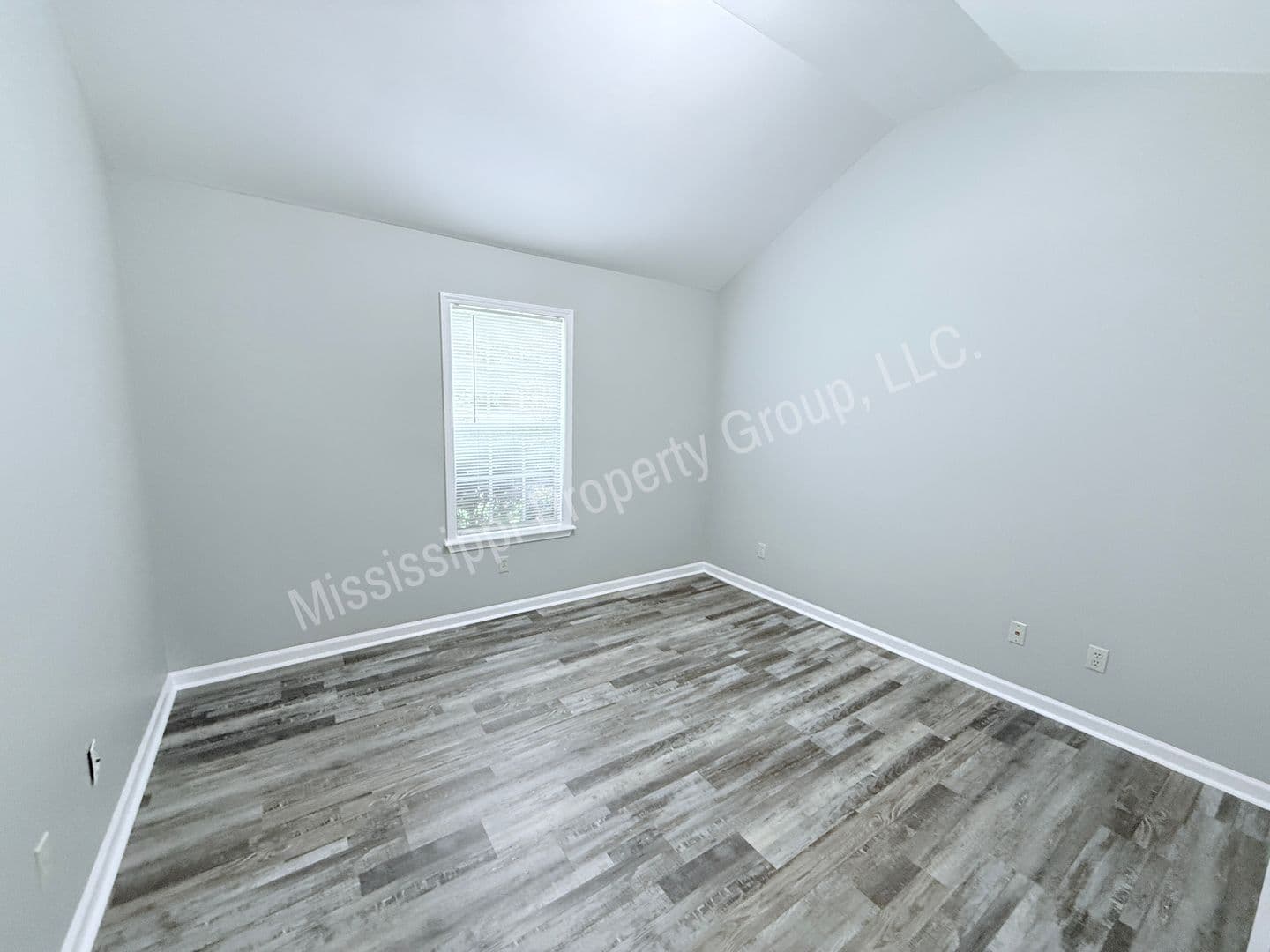 Oxford House: 1104 Turtle Creek Blvd
