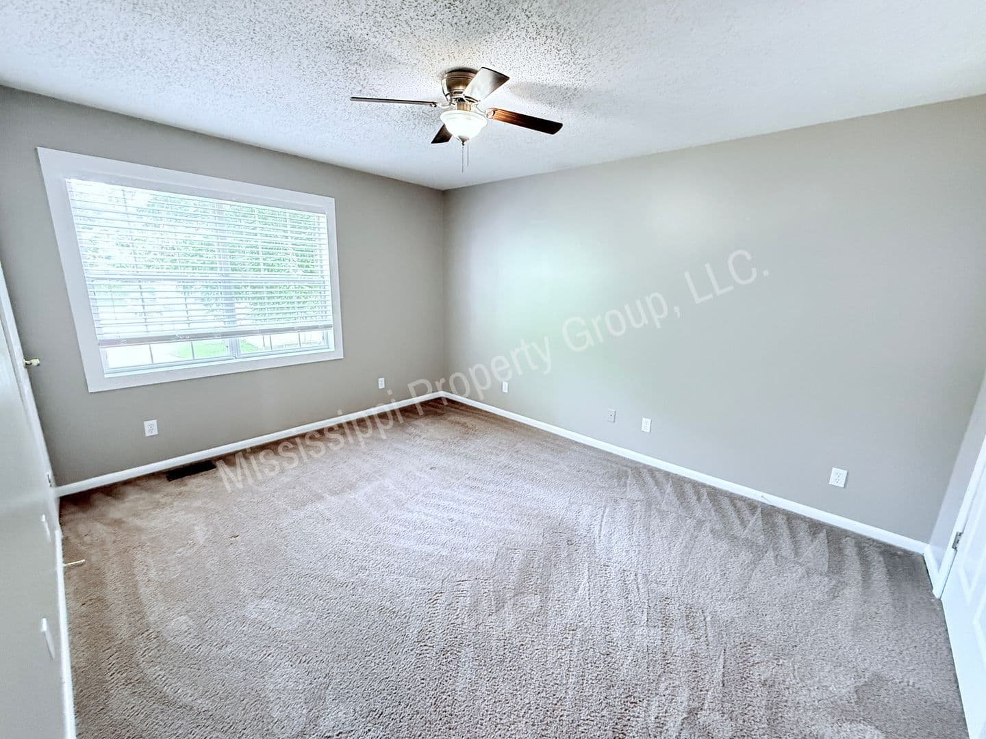 Oxford Apartment: 1 Woodward Place