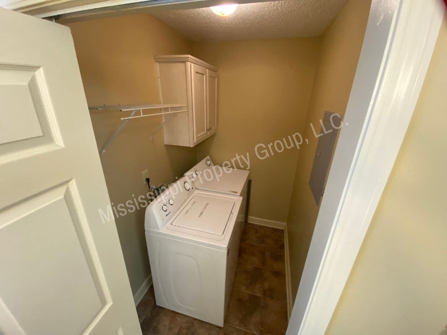 Oxford Townhome: 215 Edinburgh Place