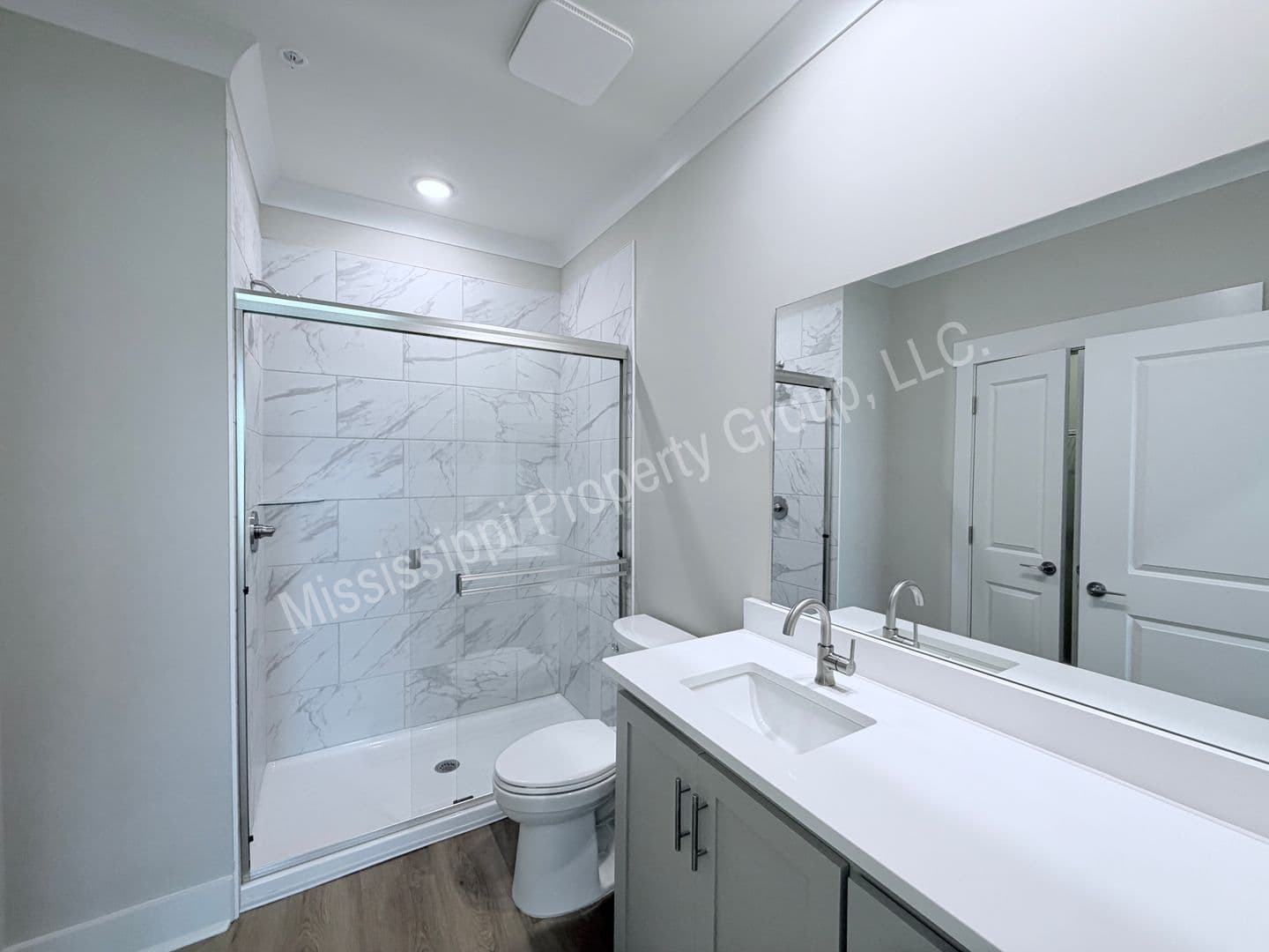 Oxford Apartment: 1401 Chickasaw Road
