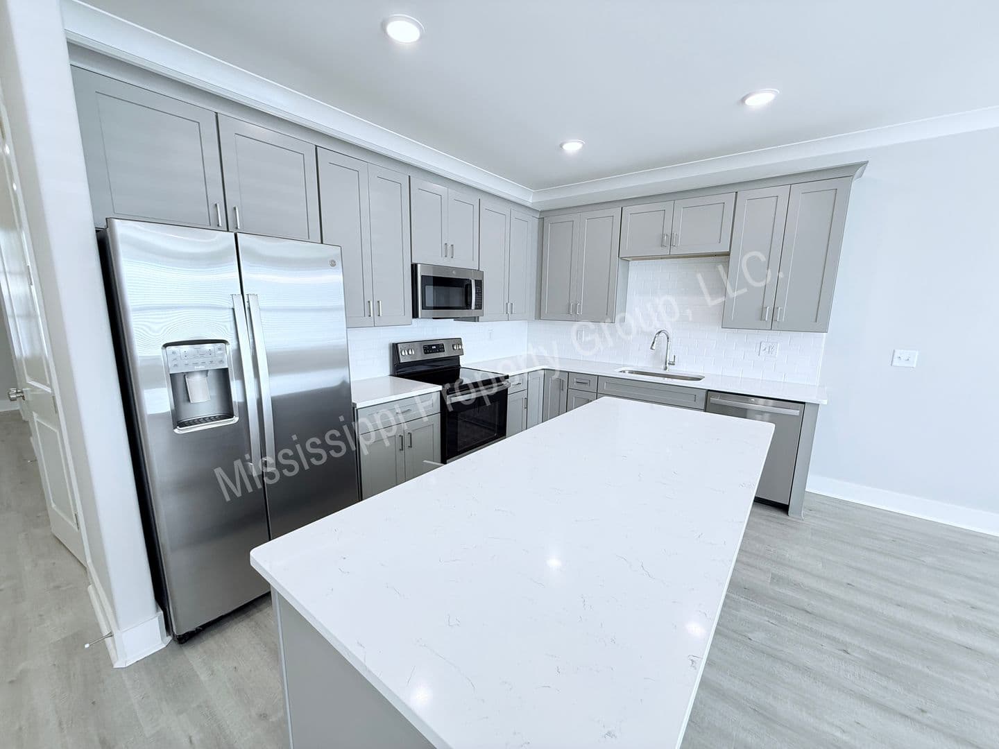 Oxford Townhome: 1815 Reserve Loop