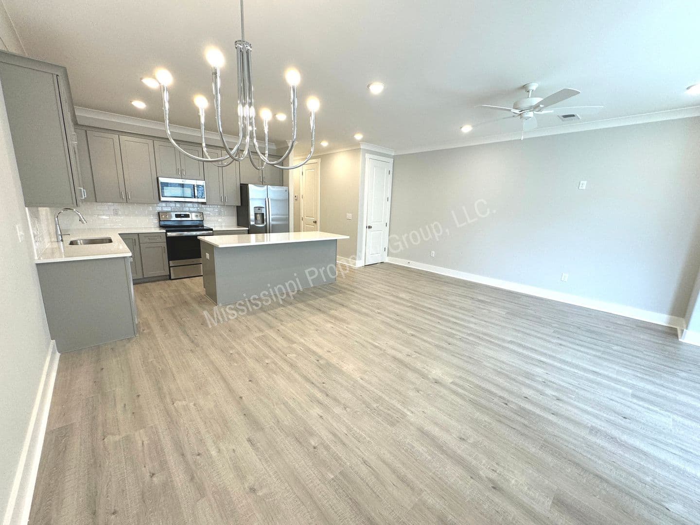 Oxford Townhome: 1841 Reserve Loop