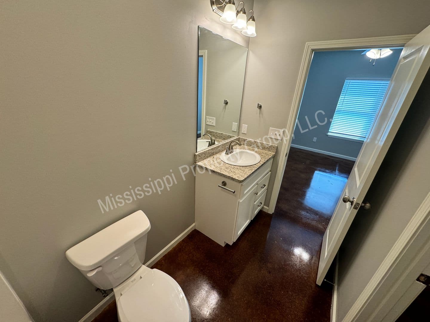 Oxford Condo: 1 Old Trail Circle
