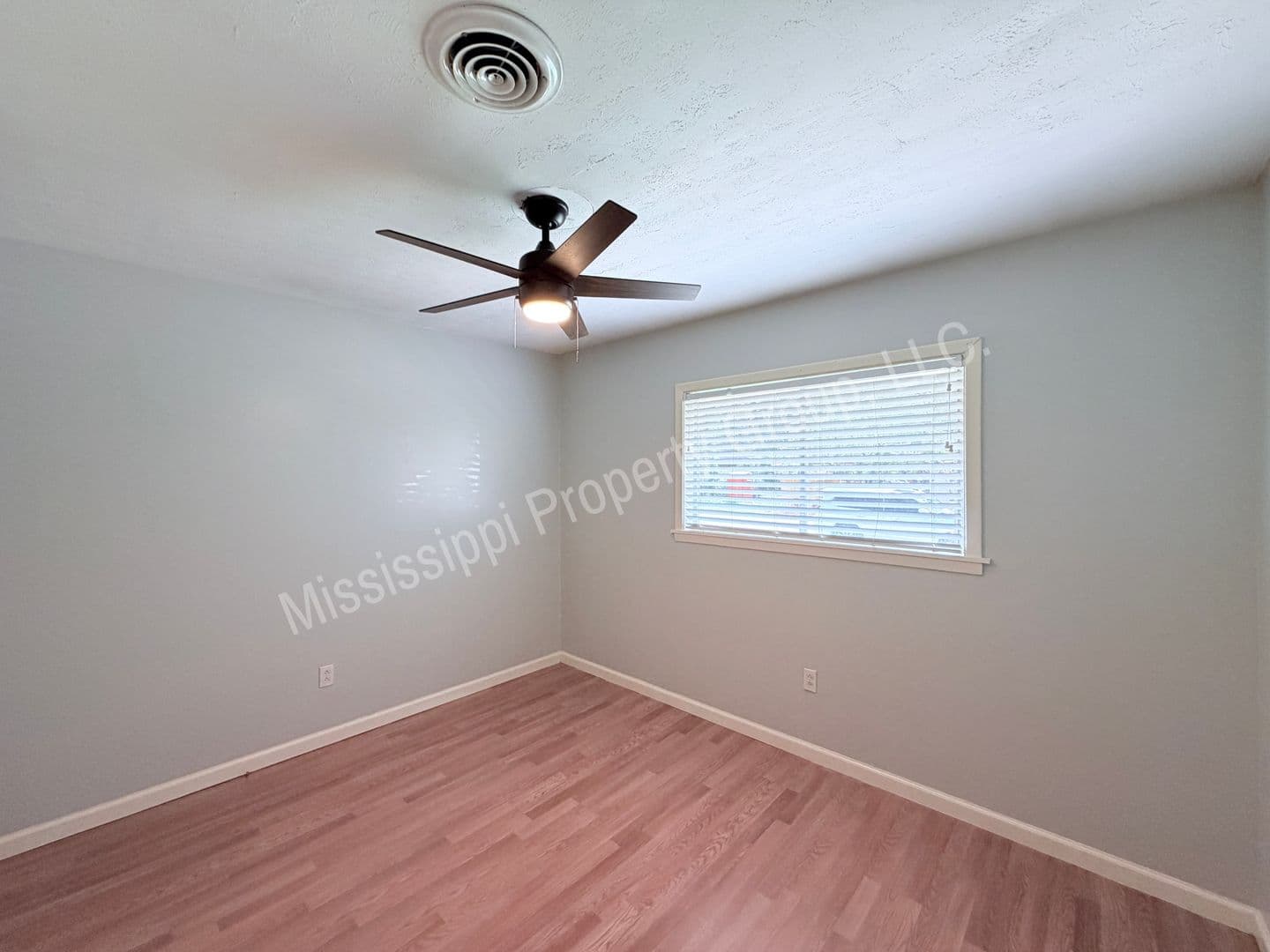 Oxford House: 1214 Beanland Drive