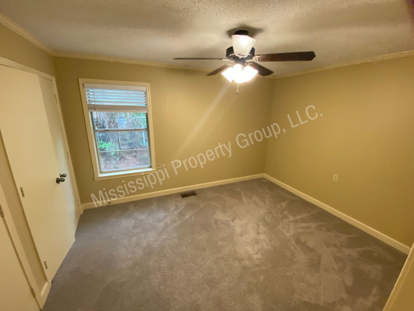 Oxford Townhome: 215 Edinburgh Place