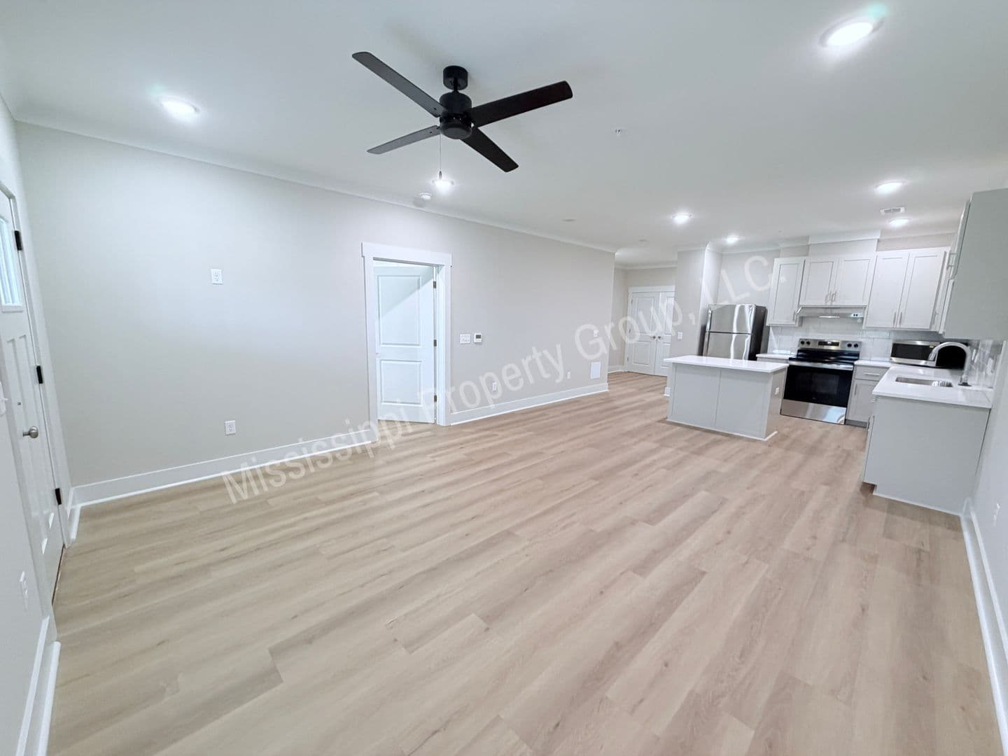 Oxford Apartment: 1401 Chickasaw Road