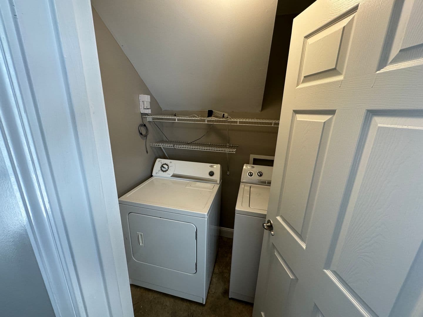 Oxford Townhome: 1 Mondrian Place