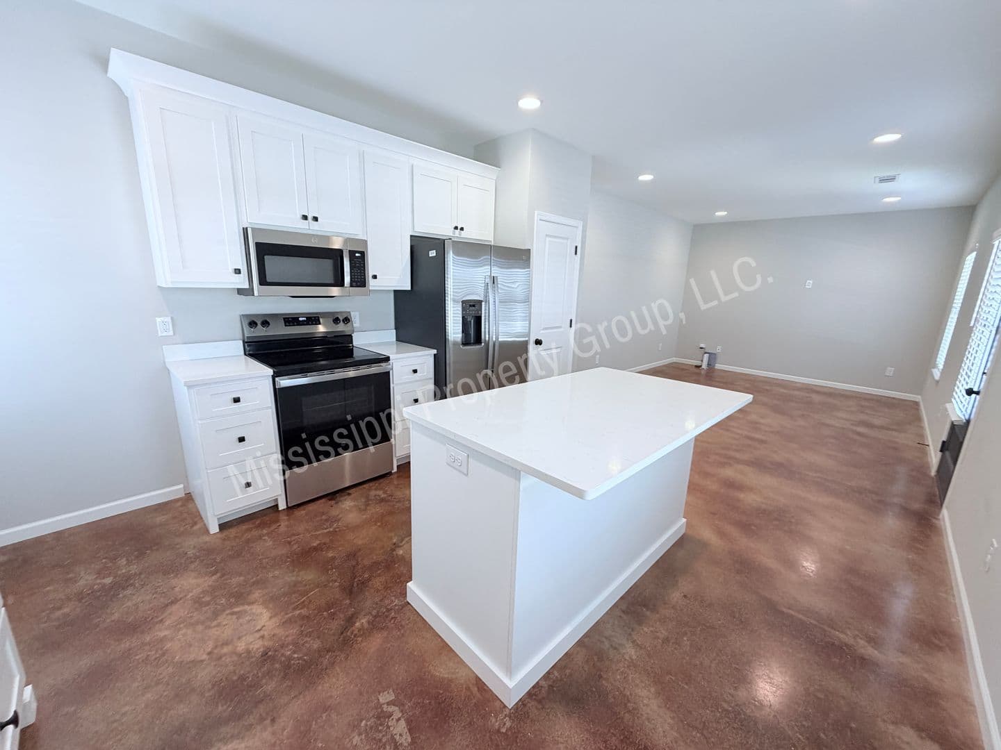 Oxford Townhome: 4851 S. Lamar Blvd