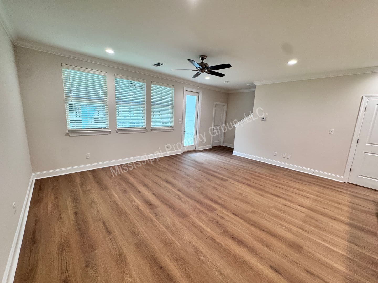 Oxford Townhome: 451 Lily Loop