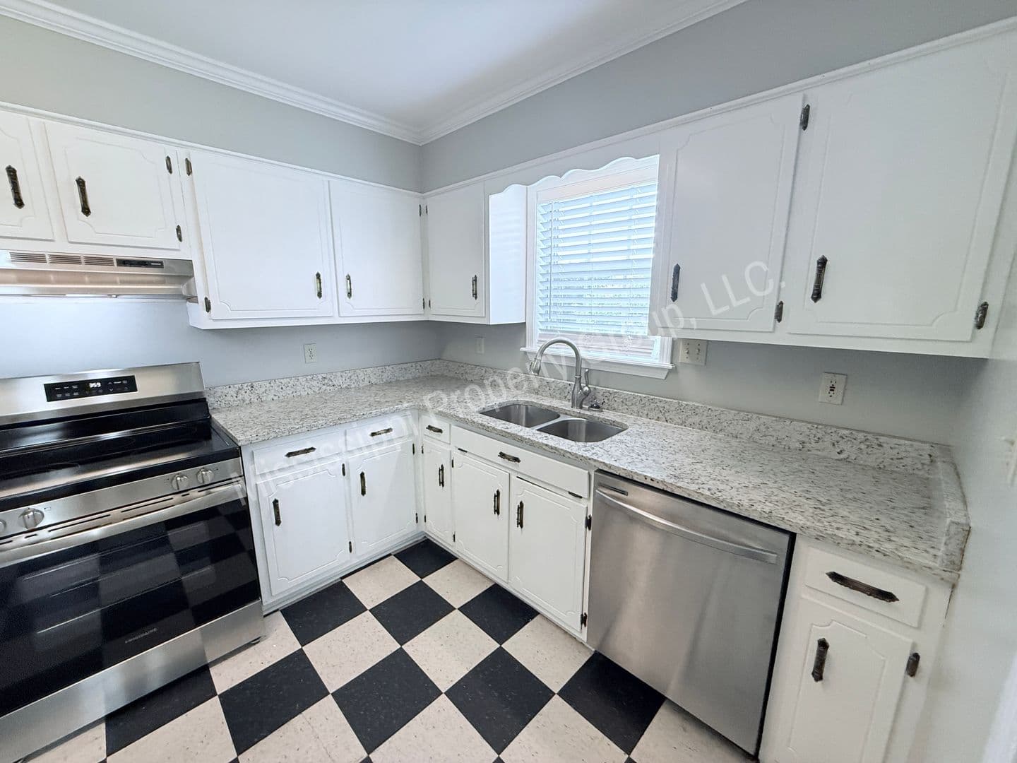 Oxford House: 1104 Turtle Creek Blvd