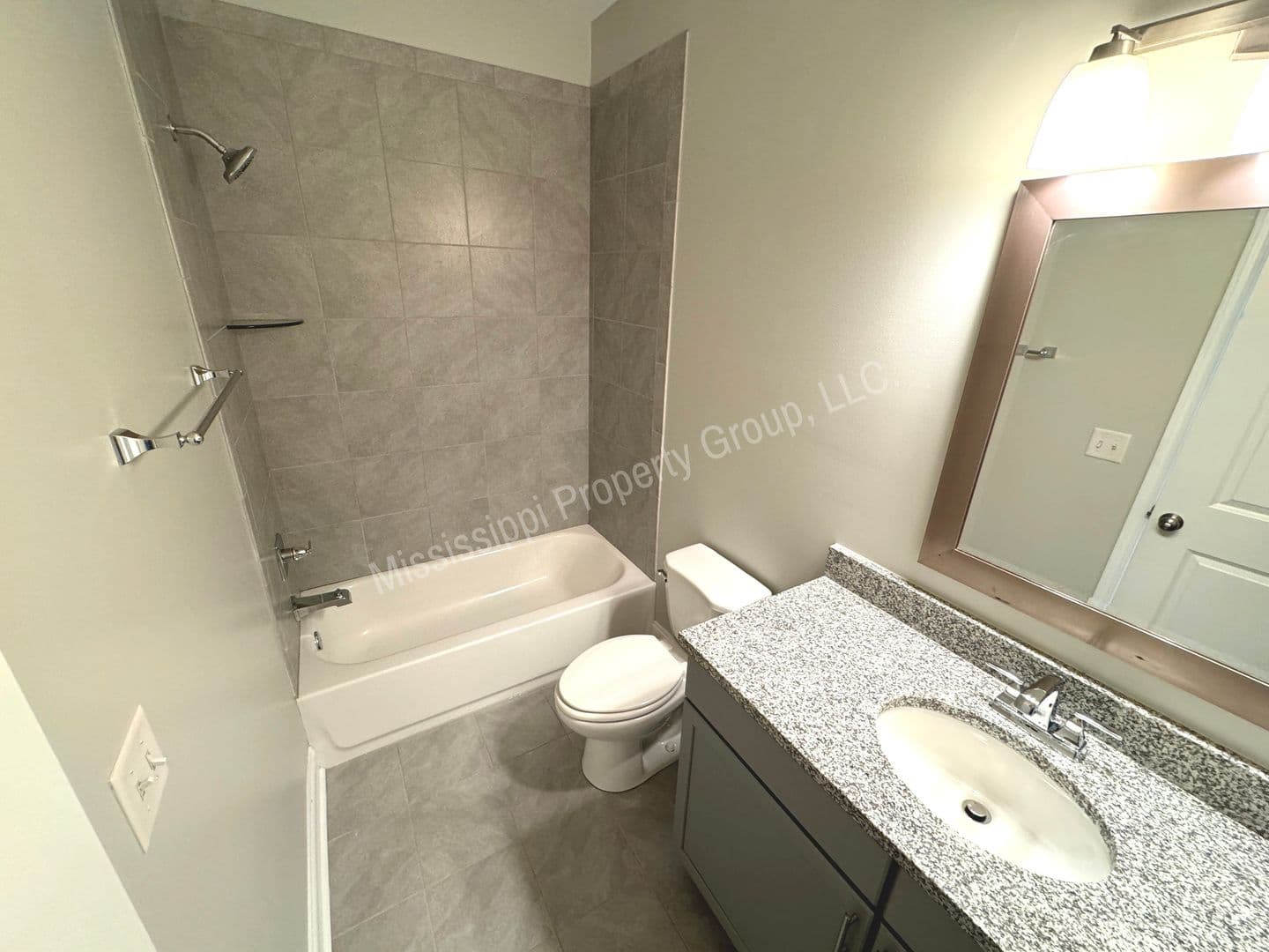 Oxford Townhome: 102 Farm View Drive, Unit 501