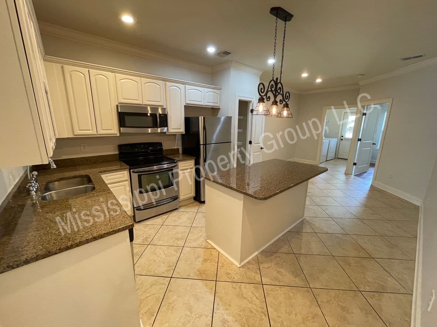 Oxford Townhome: 2495 Old Taylor Road, Unit 1205