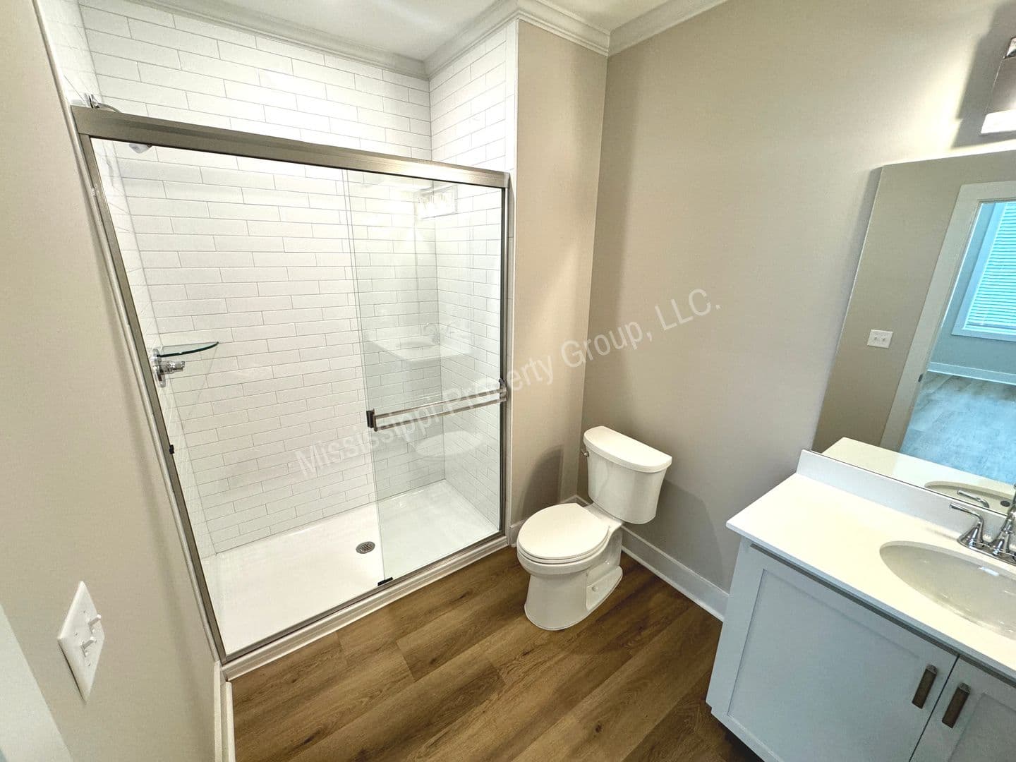 Oxford Apartment: 1207 Pleasant Drive