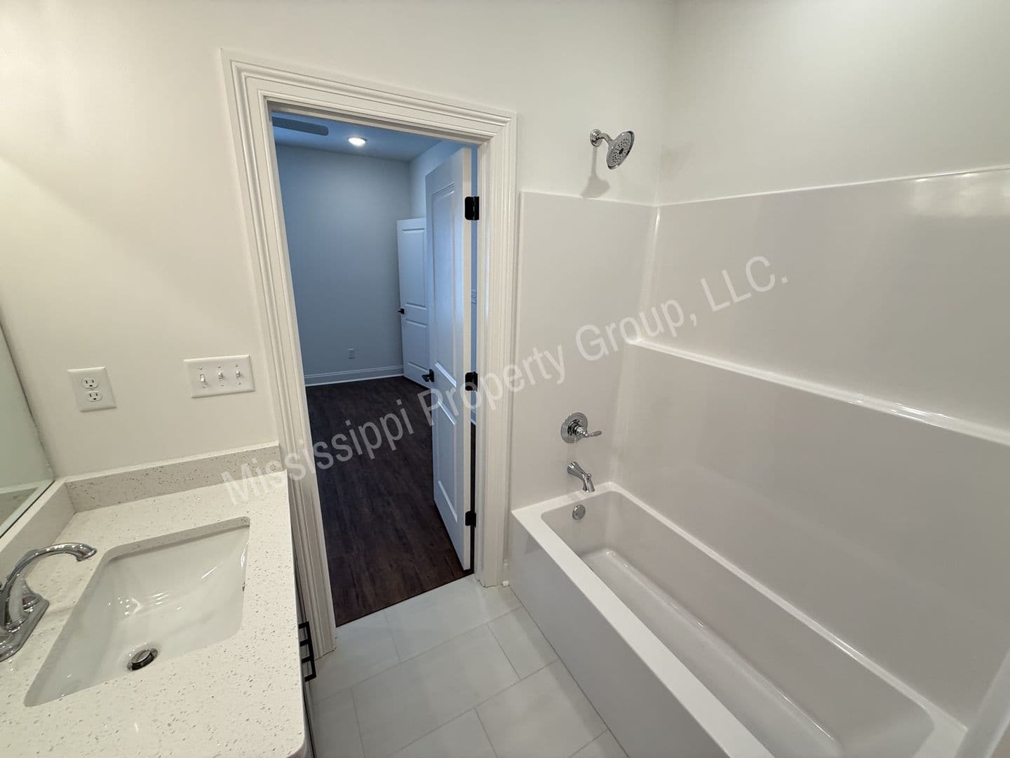 Oxford Townhome: 720 Southview Drive