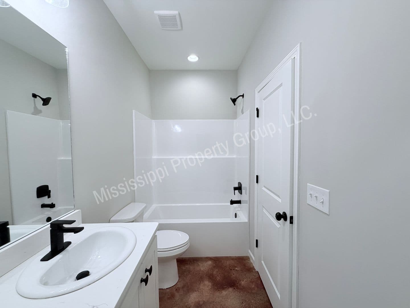 Oxford Townhome: 4851 S. Lamar Blvd