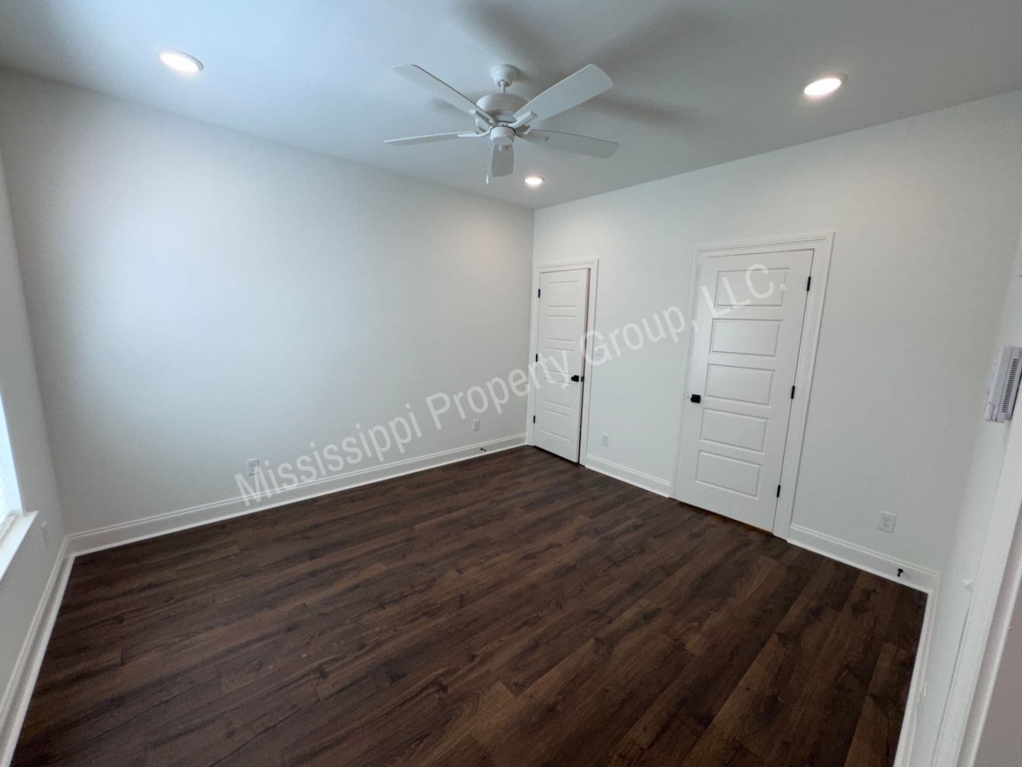 Oxford Townhome: 590 Meadow Crest Circle