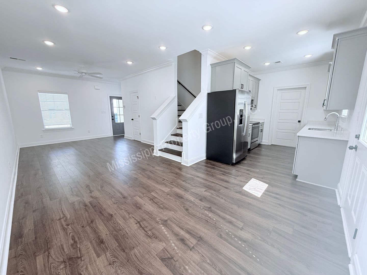 Oxford House: 526 Meadow Crest Circle