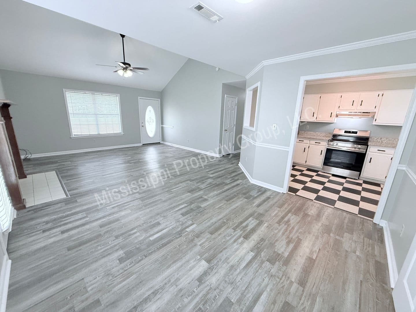 Oxford House: 1104 Turtle Creek Blvd