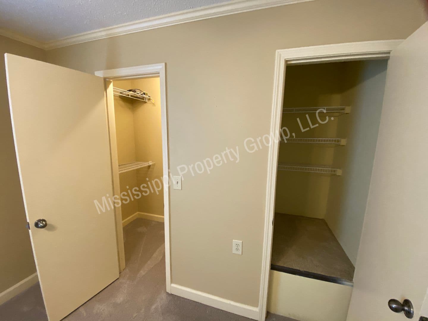 Oxford Townhome: 215 Edinburgh Place