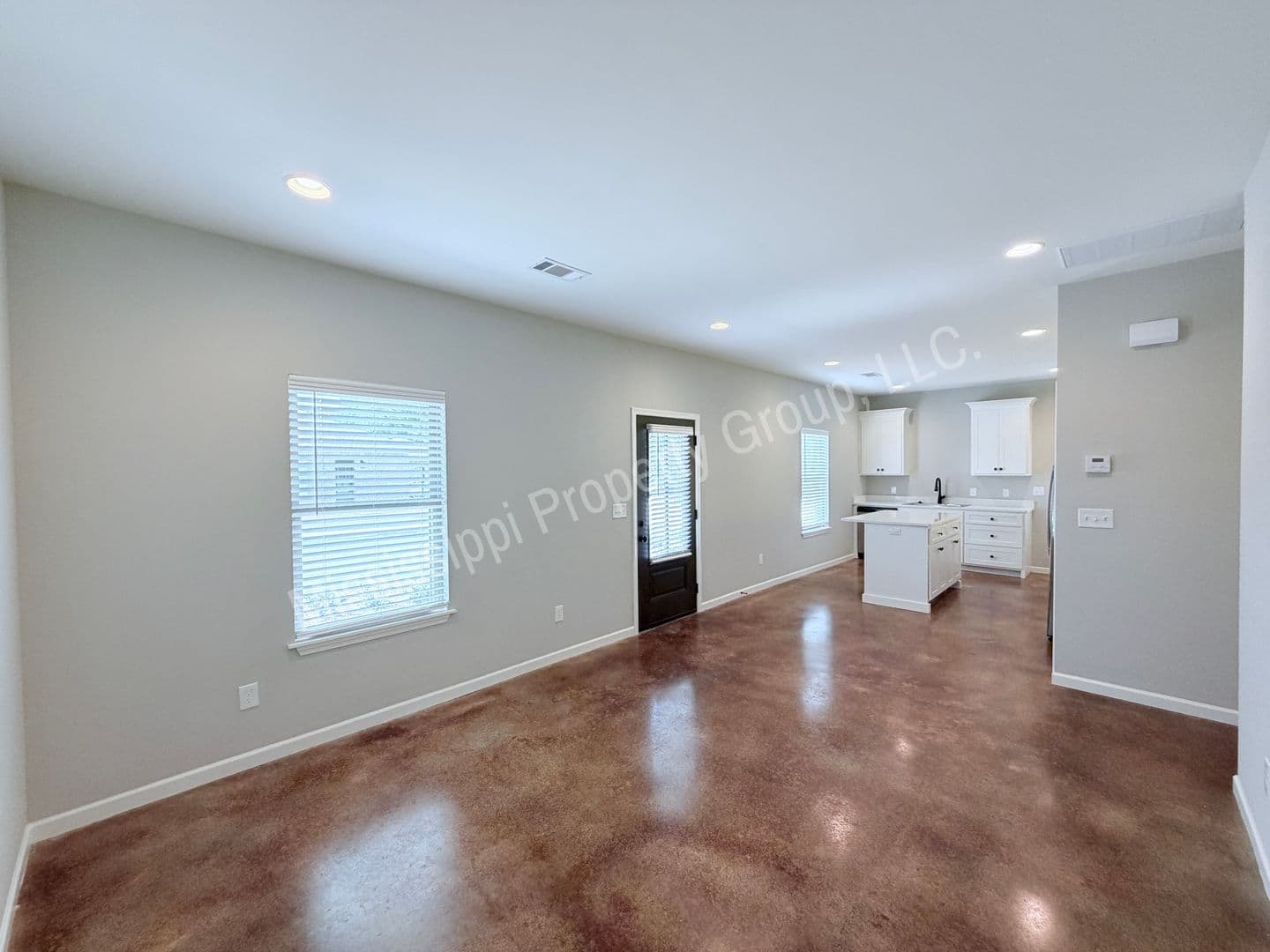 Oxford Townhome: 4851 S. Lamar Blvd