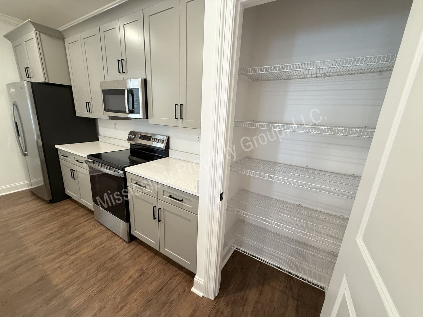 Oxford Townhome: 634 Cottage Grove Circle