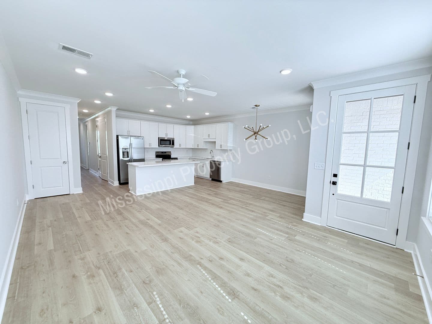Oxford Townhome: 1616 Amalfi Drive