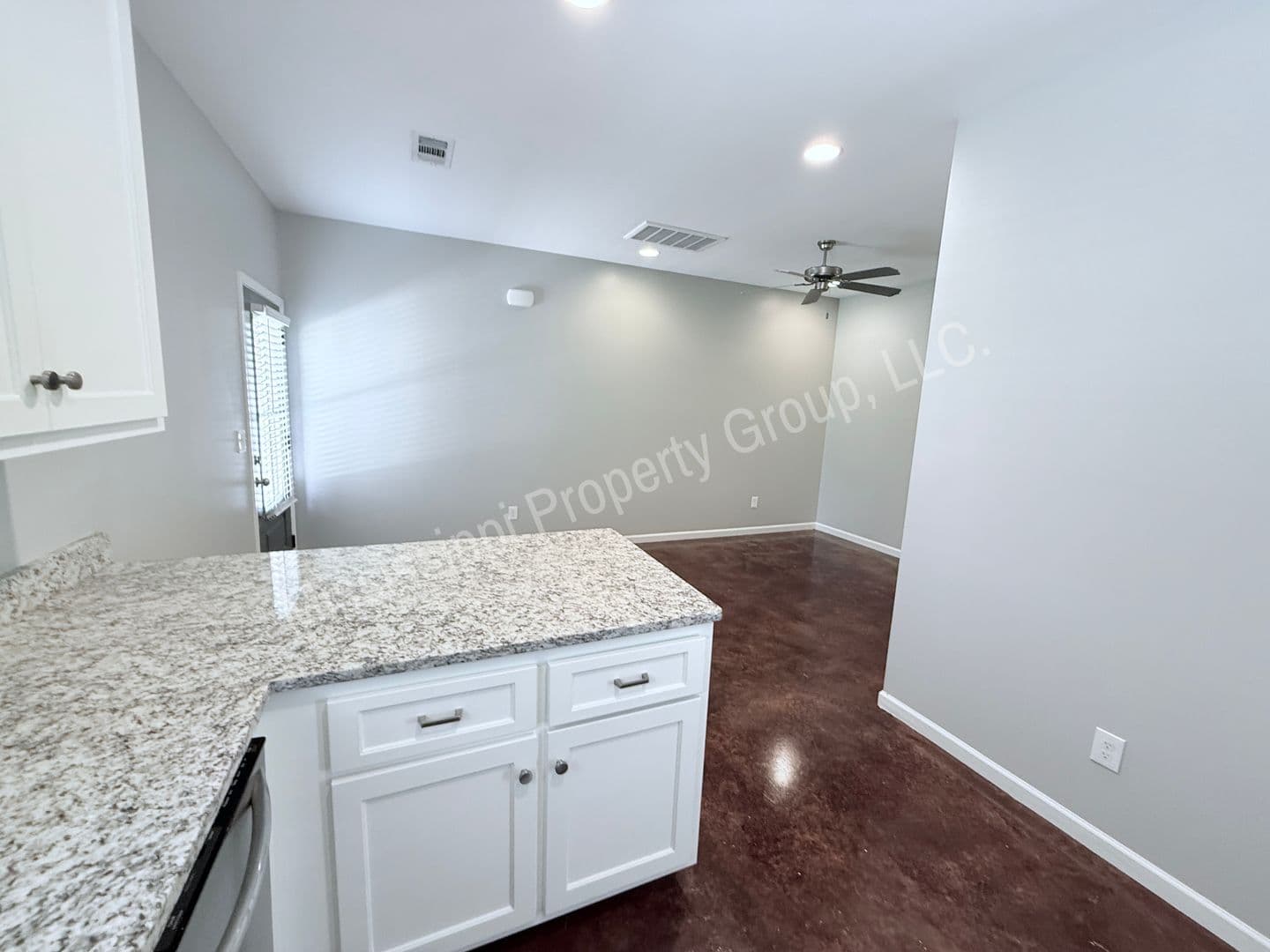 Oxford Condo: 1 Old Trail Circle