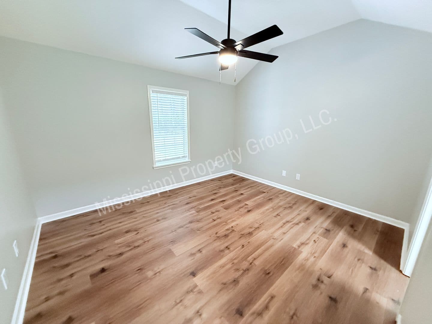 Oxford Townhome: 110 CR 102