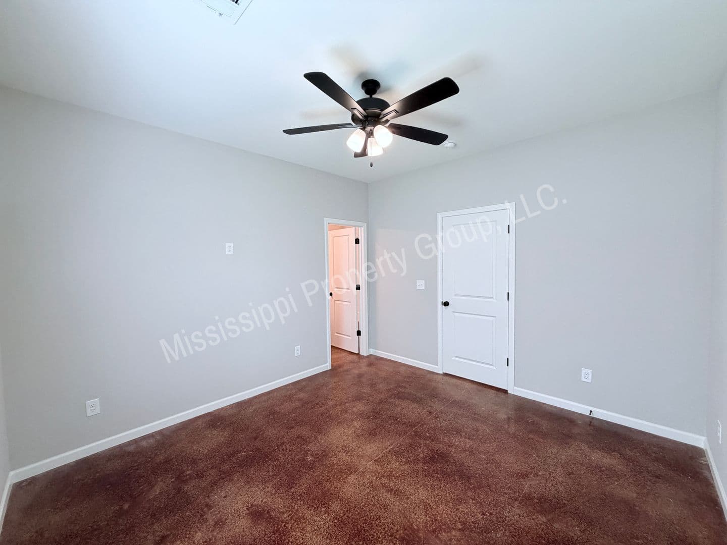 Oxford Townhome: 4851 S. Lamar Blvd