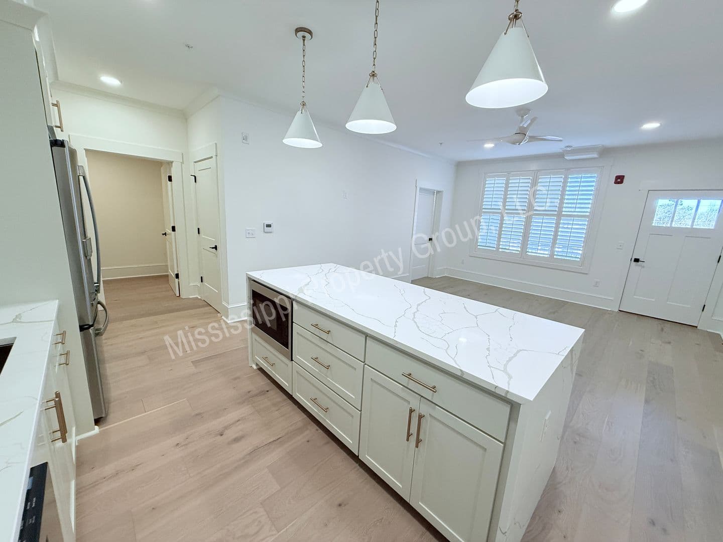 Oxford Apartment: 1000 North Lamar Blvd