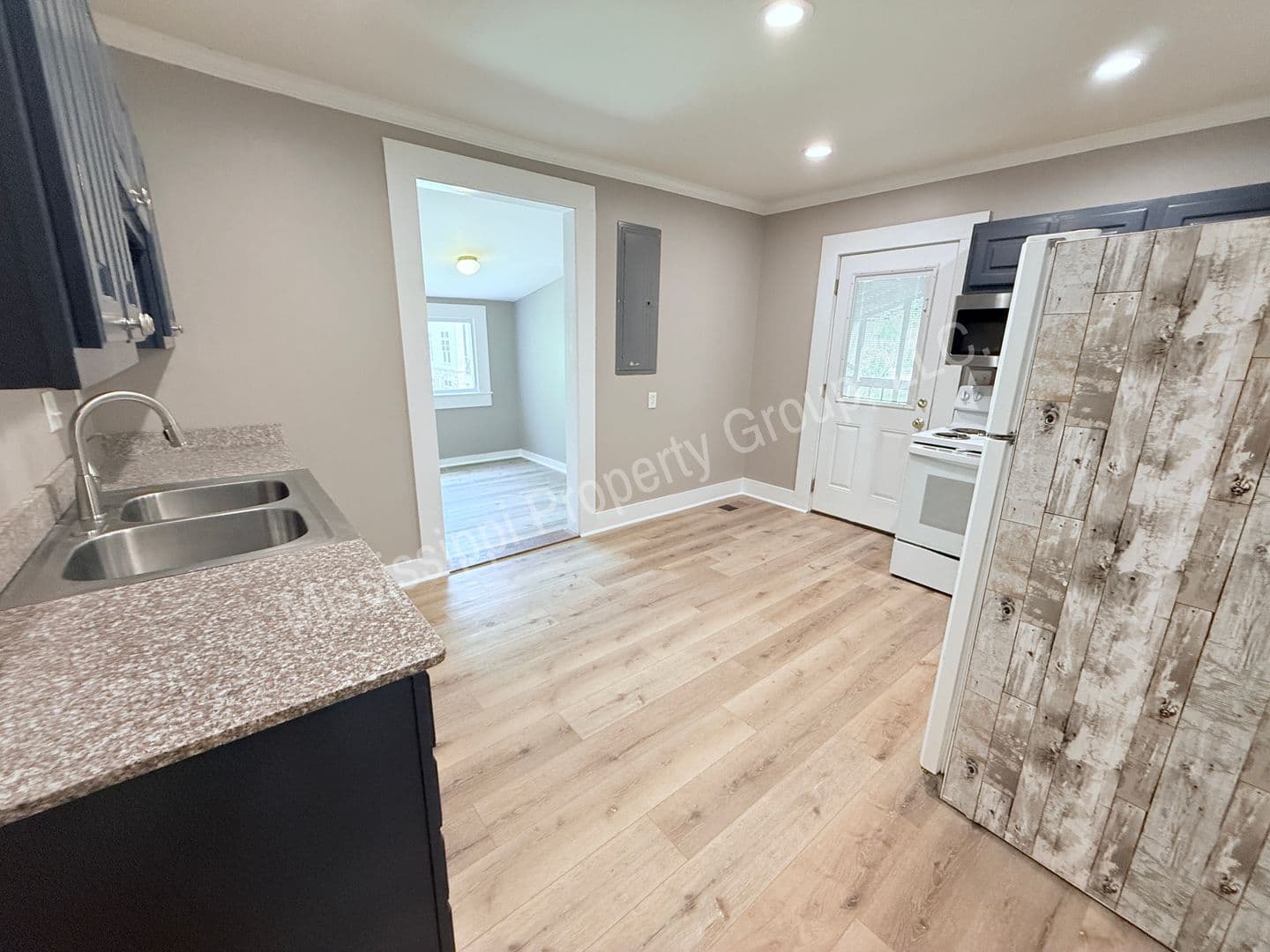Oxford House: 1417 Adams Avenue