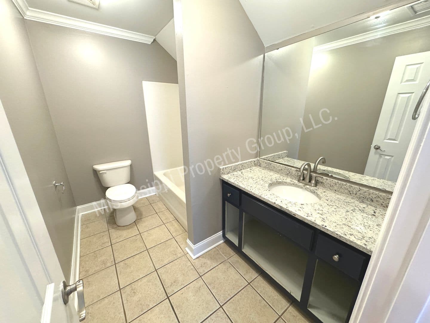 Oxford Townhome: 1 Mondrian Place