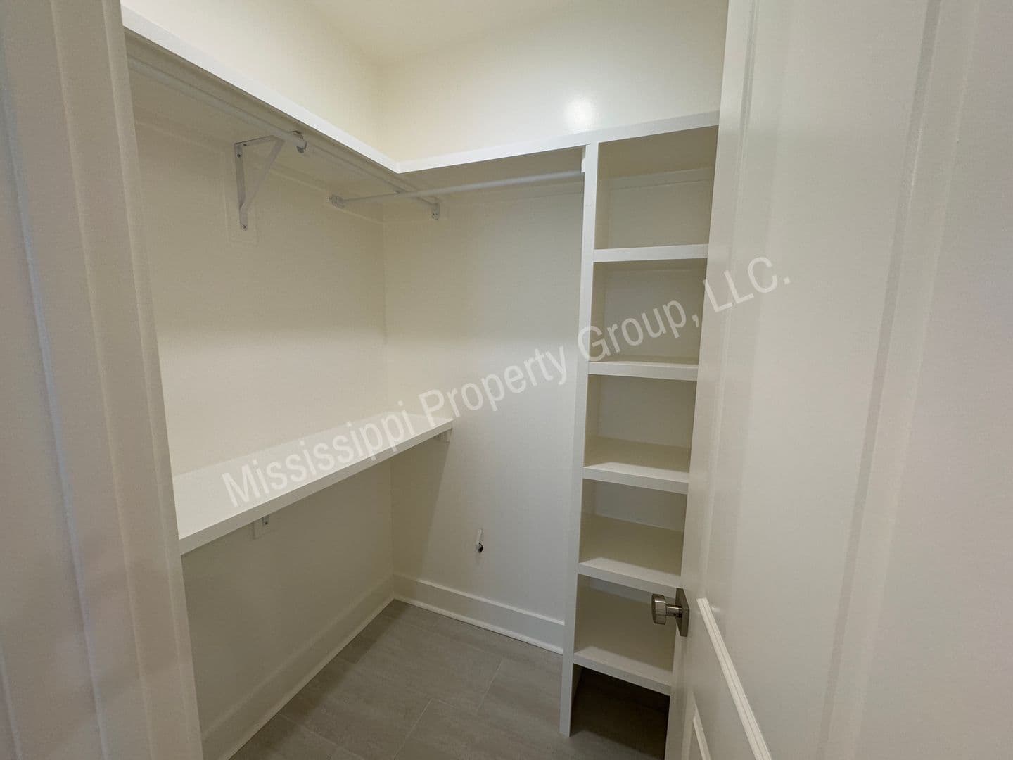 Oxford Townhome: 1839 Reserve Loop