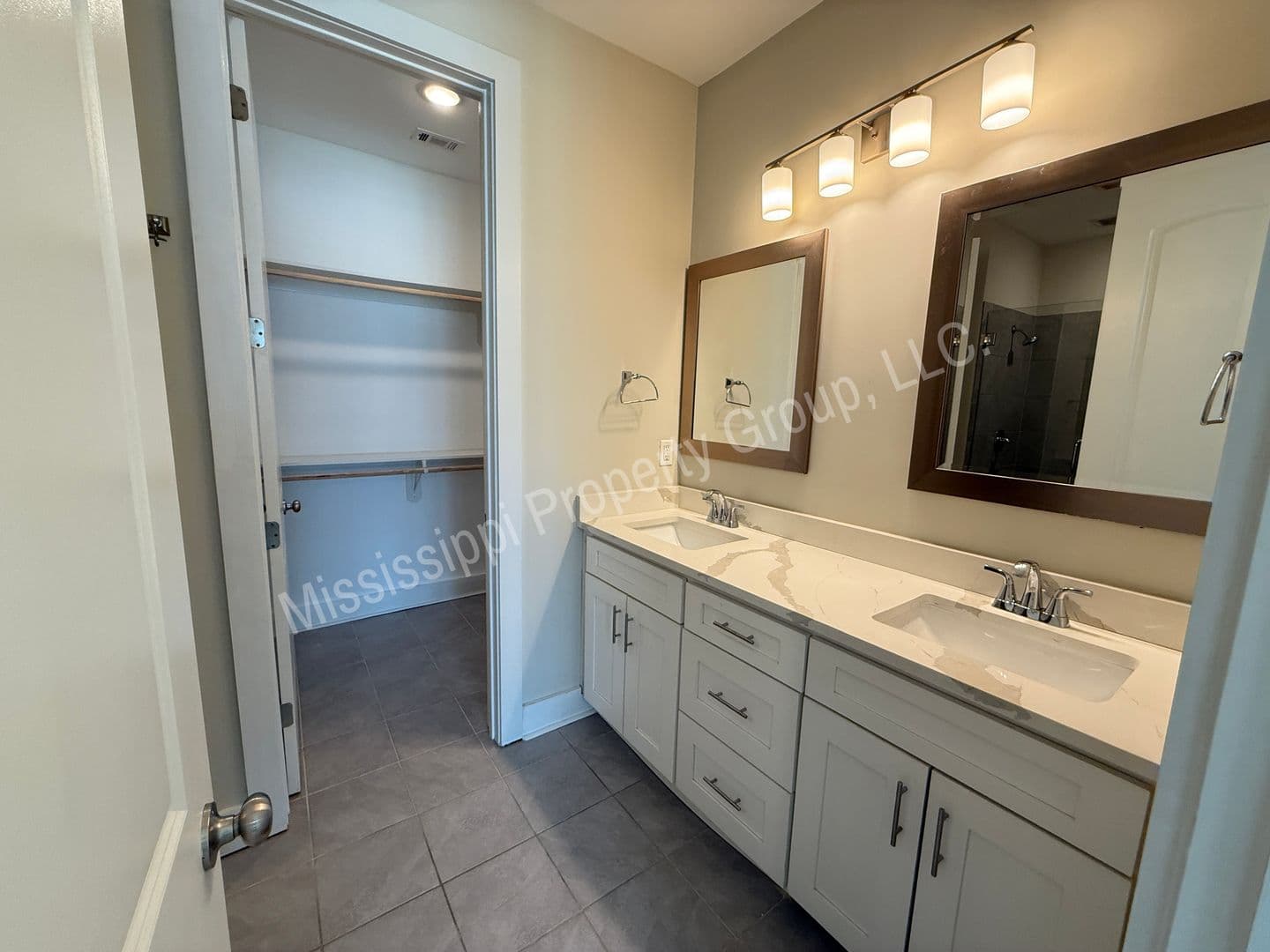 Oxford Townhome: 335 Stillwater Lane