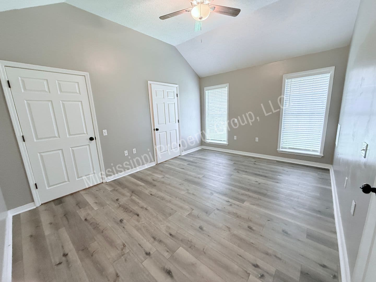 Oxford House: 2112 Harris Drive