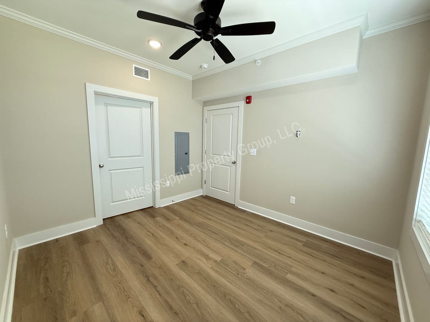 Oxford Apartment: 1401 Chickasaw Road
