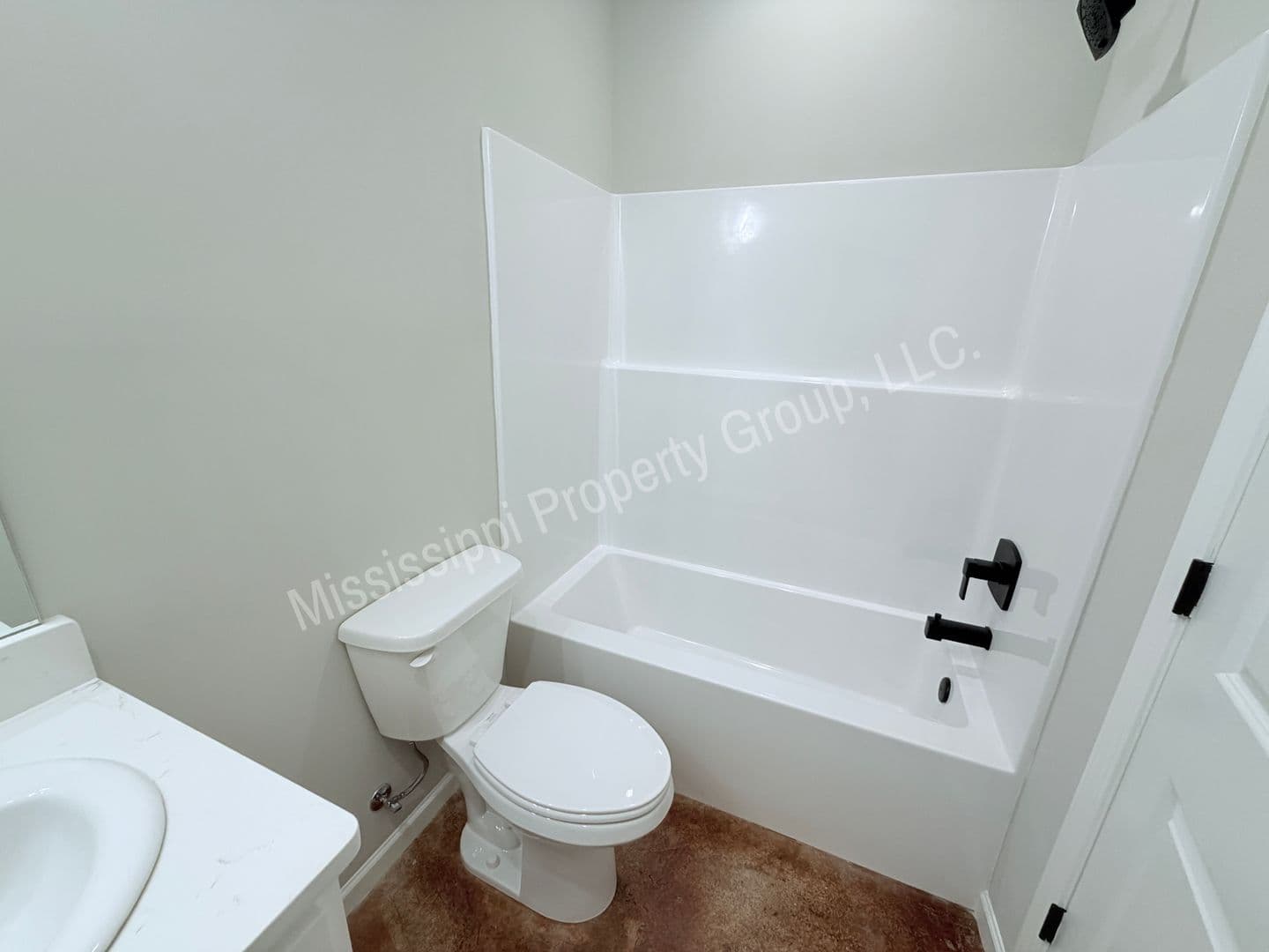 Oxford Townhome: 4851 S. Lamar Blvd