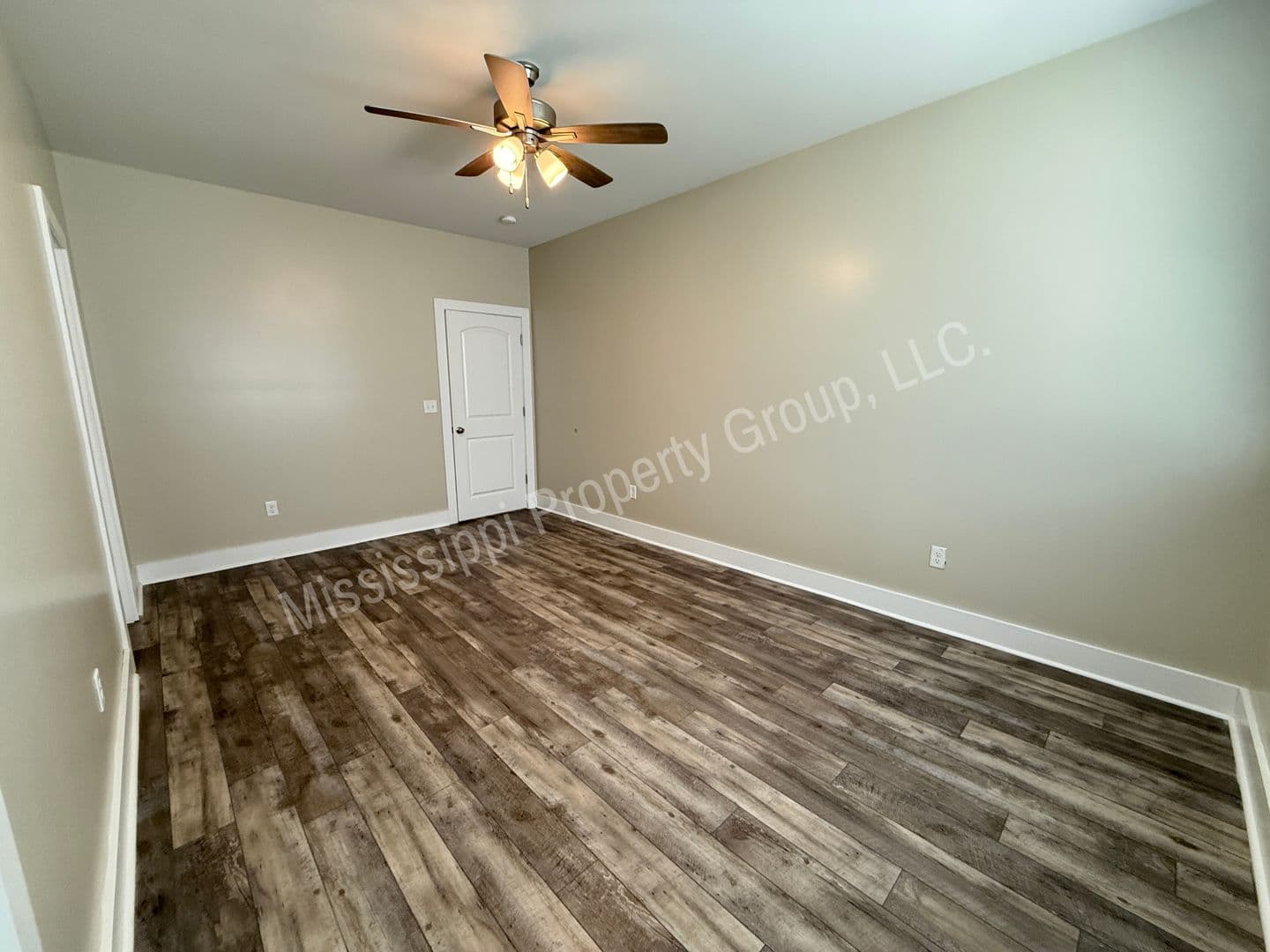 Oxford Townhome: 341 Stillwater Lane