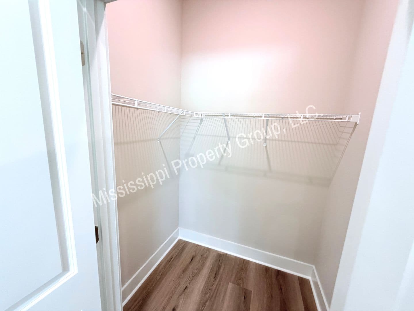 Oxford Apartment: 1401 Chickasaw Road