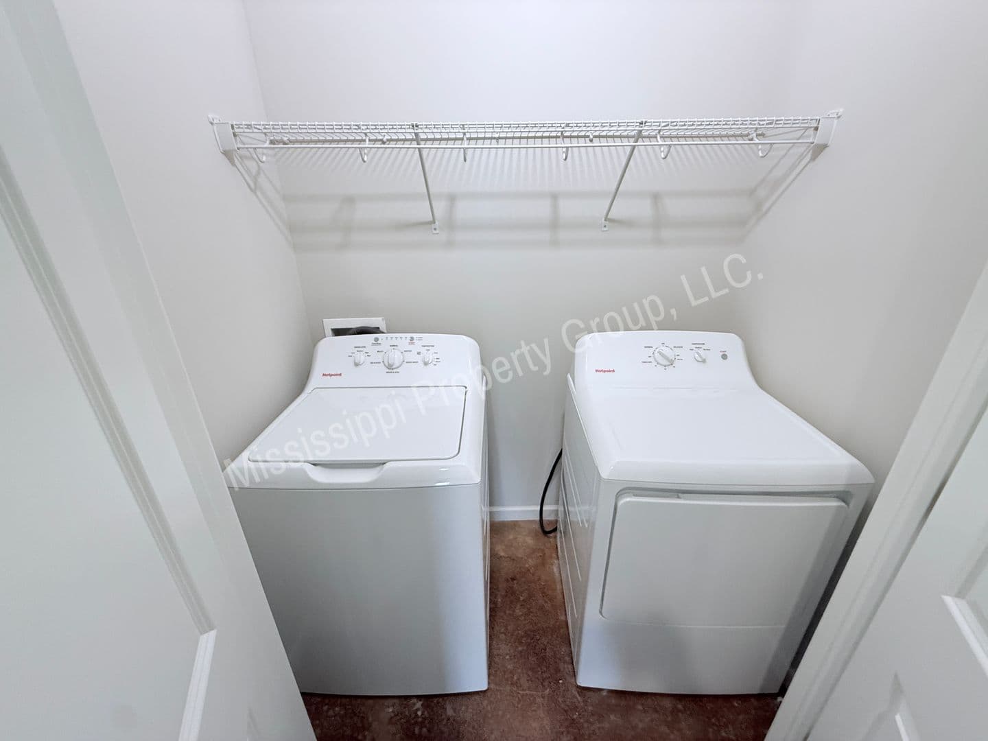 Oxford Townhome: 4851 S. Lamar Blvd