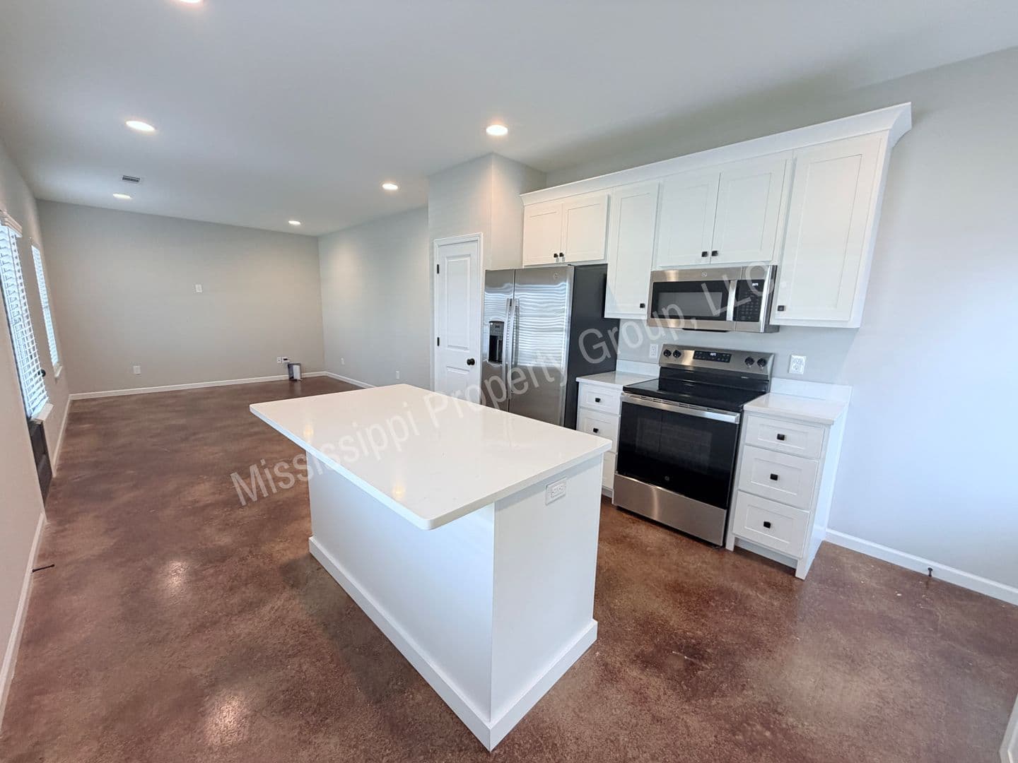 Oxford Townhome: 4851 S. Lamar Blvd