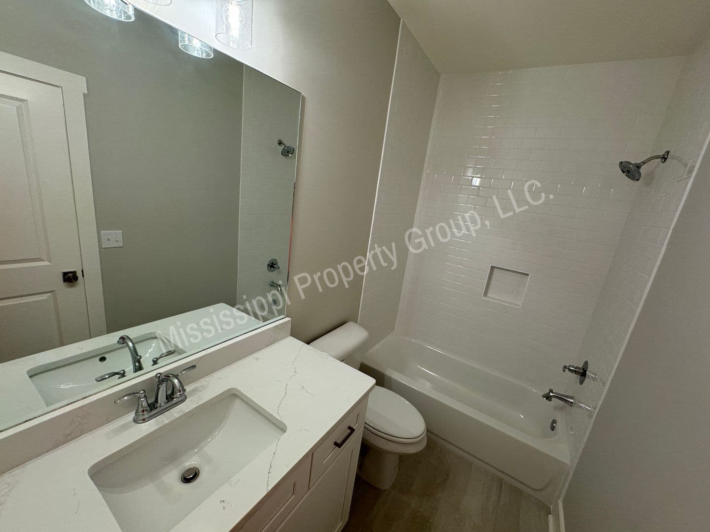 Oxford Townhome: 1843 Reserve Loop