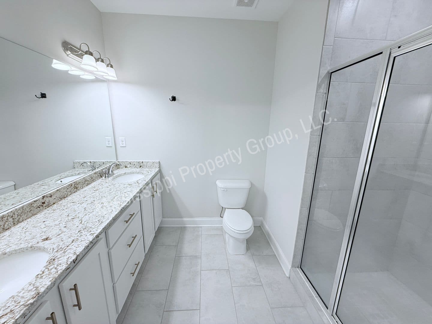 Oxford Townhome: 4088 Fieldstone Loop